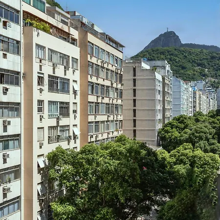 Vista Cristo A 300 Metros Da Praia De Copacabana Rio de Janeiro Exterior photo
